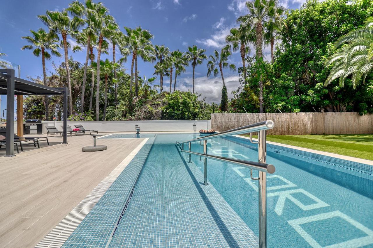 Daire Modern With Elevator, Patio Kitchen, Loro Parque View & Heated Pool *