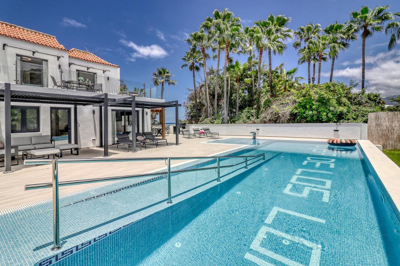 Modern With Elevator, Patio Kitchen, Loro Parque View & Heated Pool Daire *