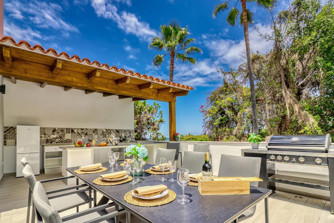 Modern With Elevator, Patio Kitchen, Loro Parque View & Heated Pool Daire