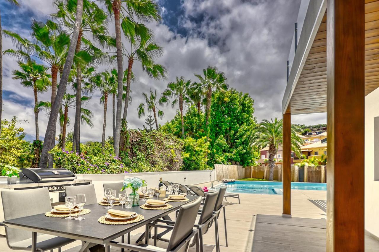 Daire Modern With Elevator, Patio Kitchen, Loro Parque View & Heated Pool