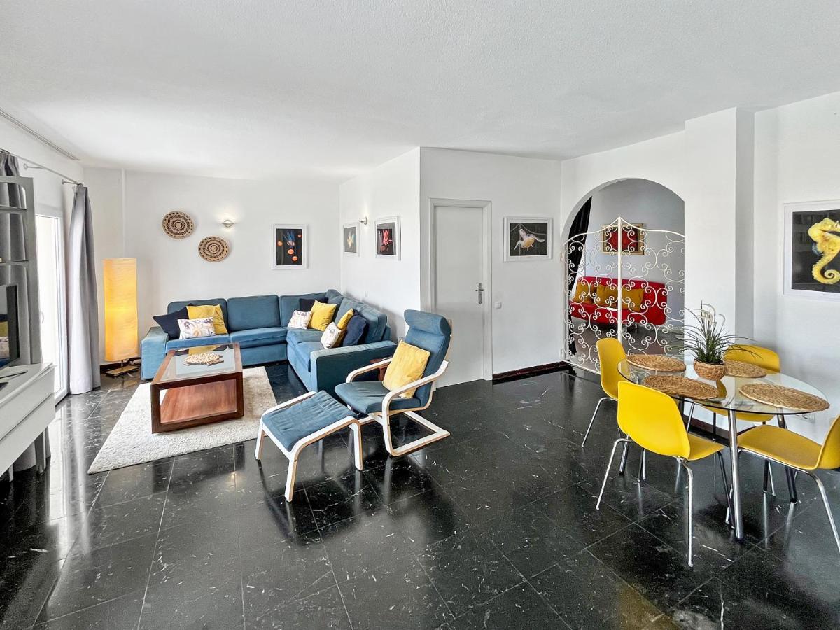 Large Penthouse With Sunny Terrace Apartment