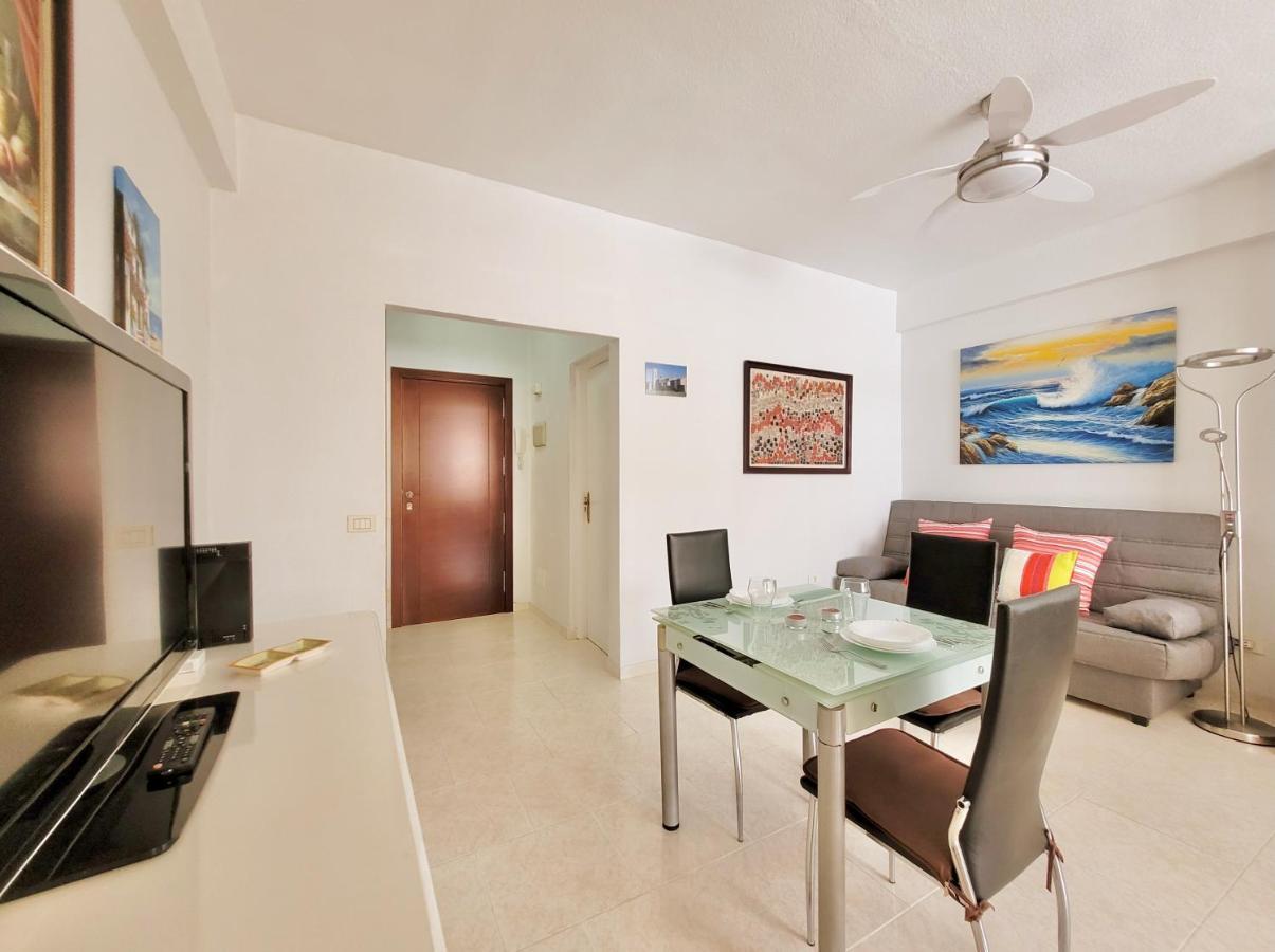 Among Plazas Apartment