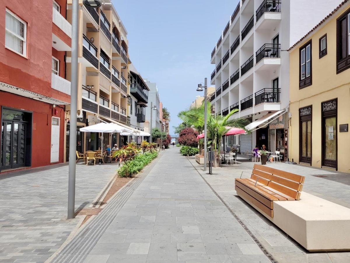 Apartment Among Plazas