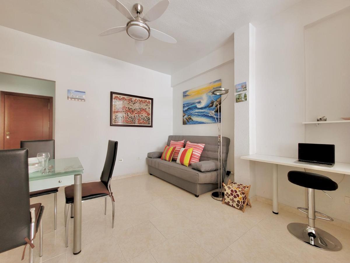 Among Plazas Apartment