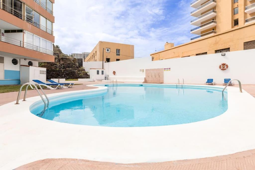 Apartment Martianez Playa: Coastal Location