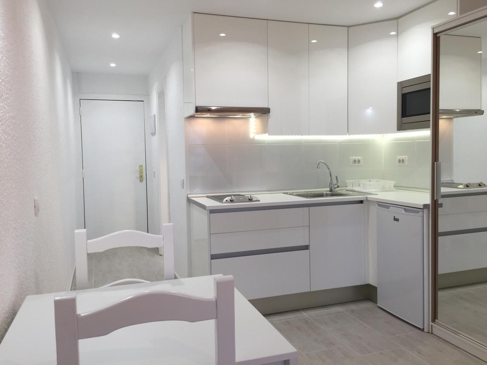 Sun-sea Apartment