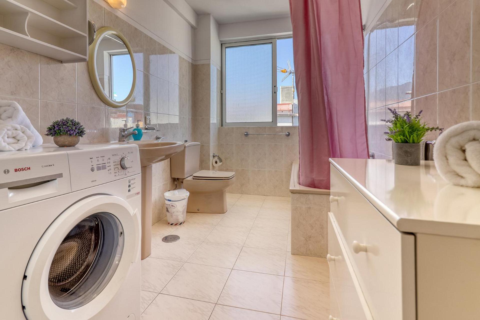 Spacious Penthouse With King-size Bed, Huge Terrace, Ocean & Teide View Apartment