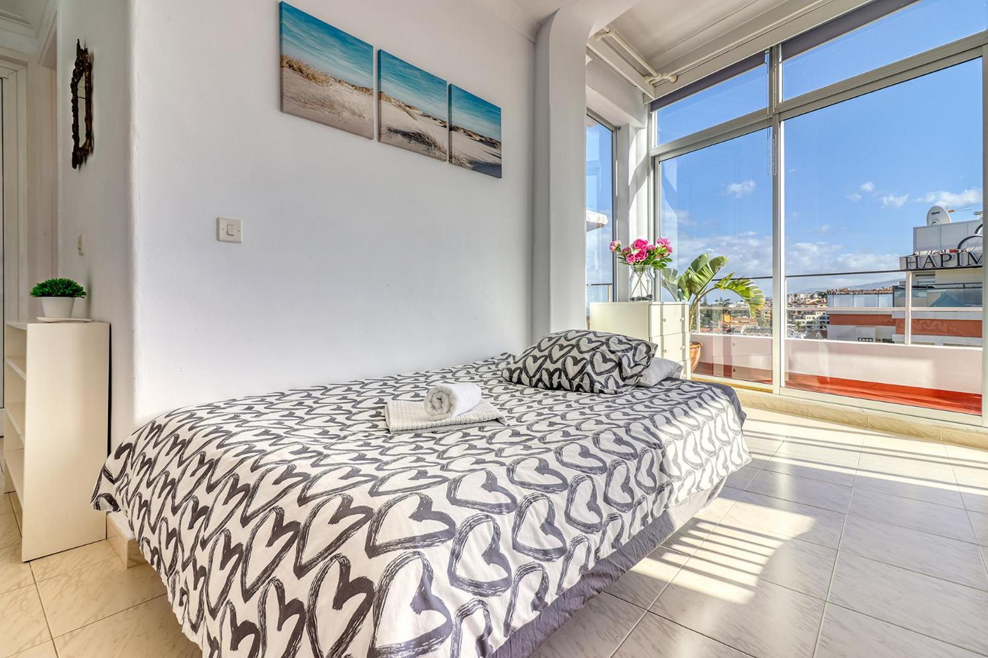 Spacious Penthouse With King-size Bed, Huge Terrace, Ocean & Teide View Puerto de la Cruz (Tenerife)