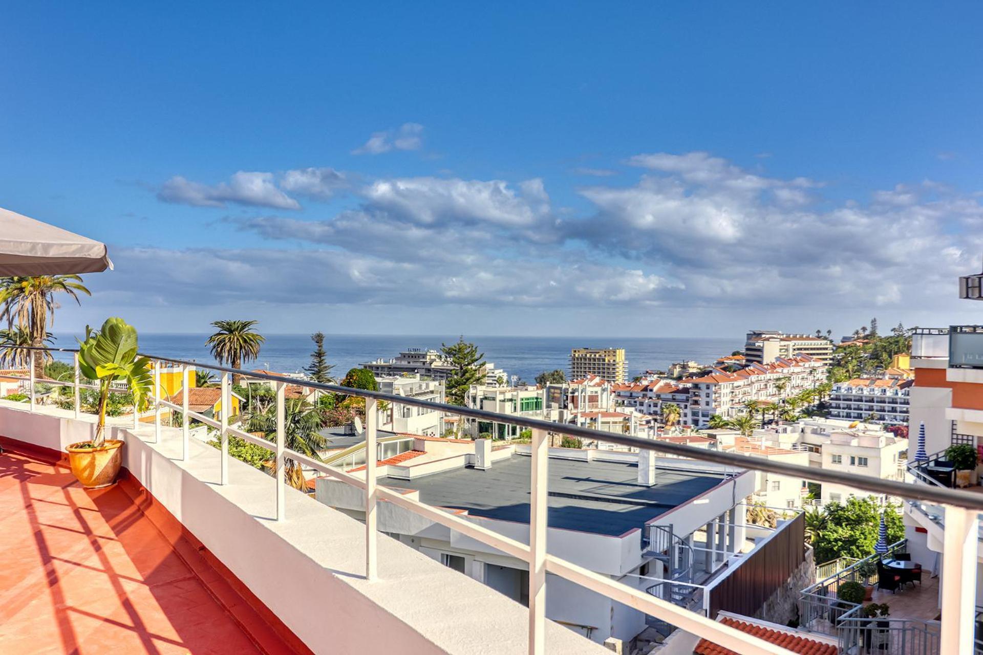 Spacious Penthouse With King-size Bed, Huge Terrace, Ocean & Teide View Apartment Puerto de la Cruz (Tenerife)