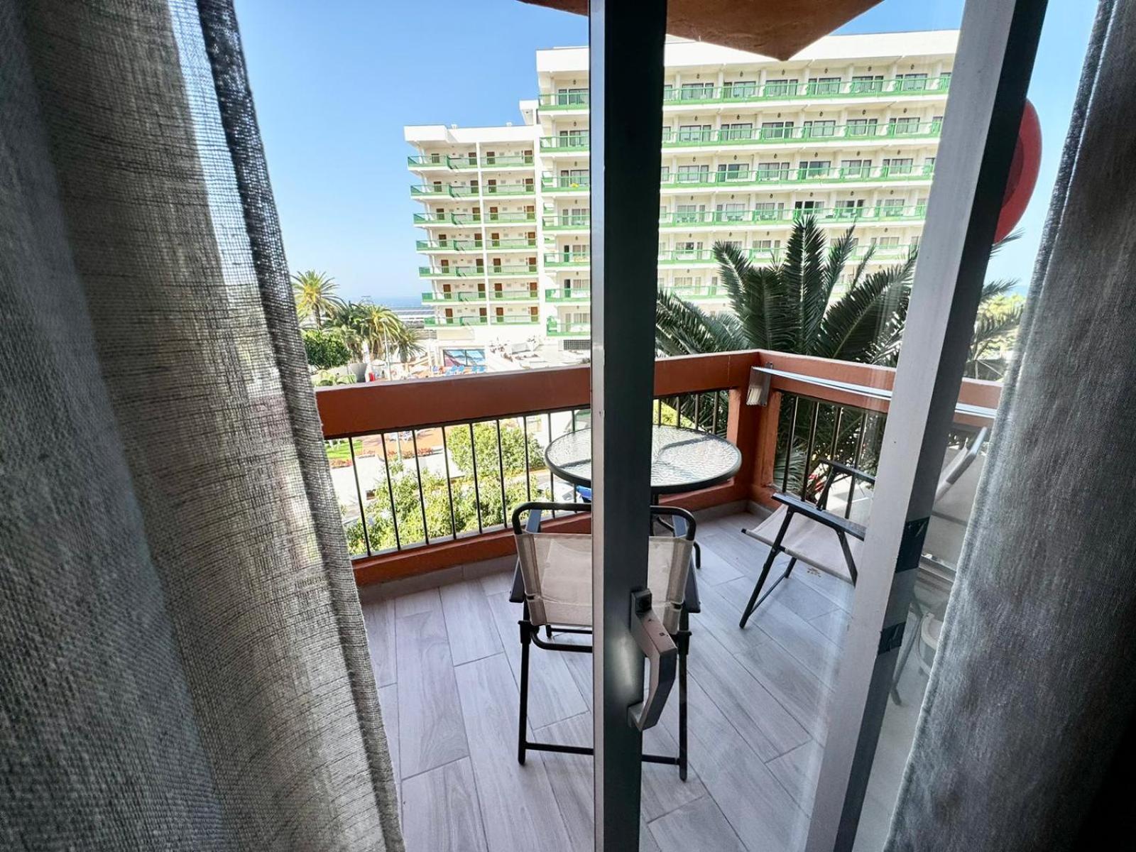 Huoneisto Ocean Breeze Oasis In Puerto de la Cruz (Tenerife)