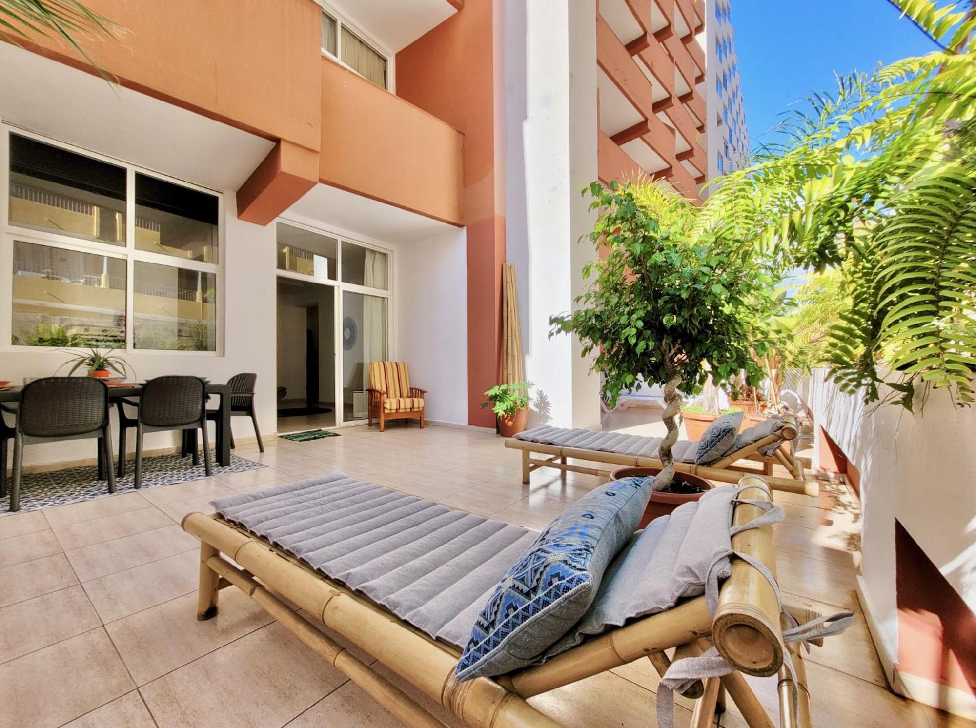 Terrace - Only Adults - *