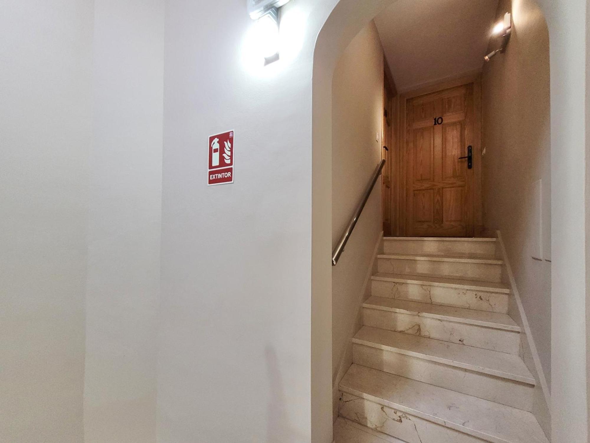 Apartment Attic 10 By Grupo Compostelana *