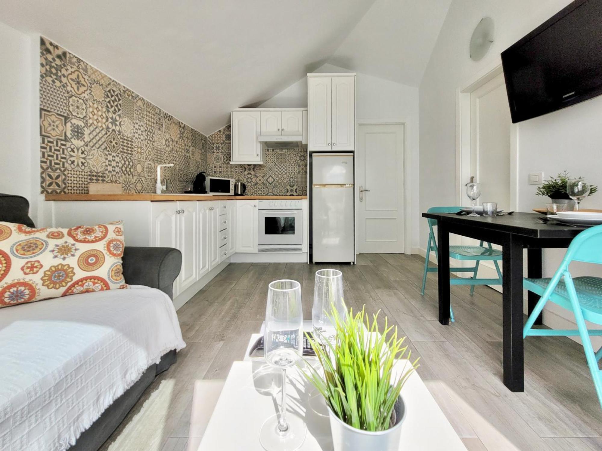 Miranda Penthouse Ai With Free Parking Apartment