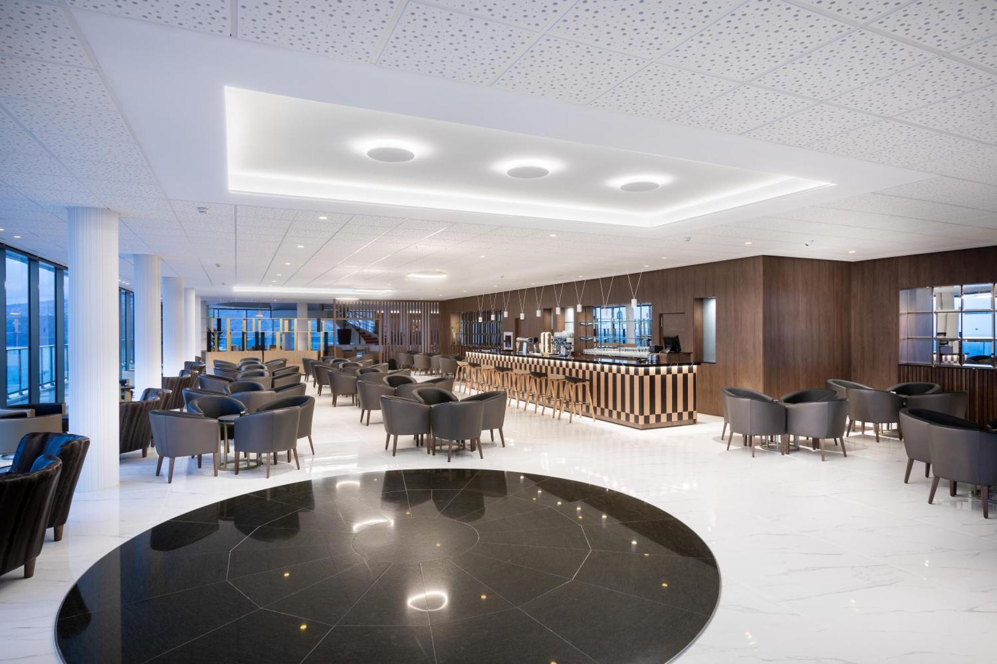 Hotel Semiramis 5*