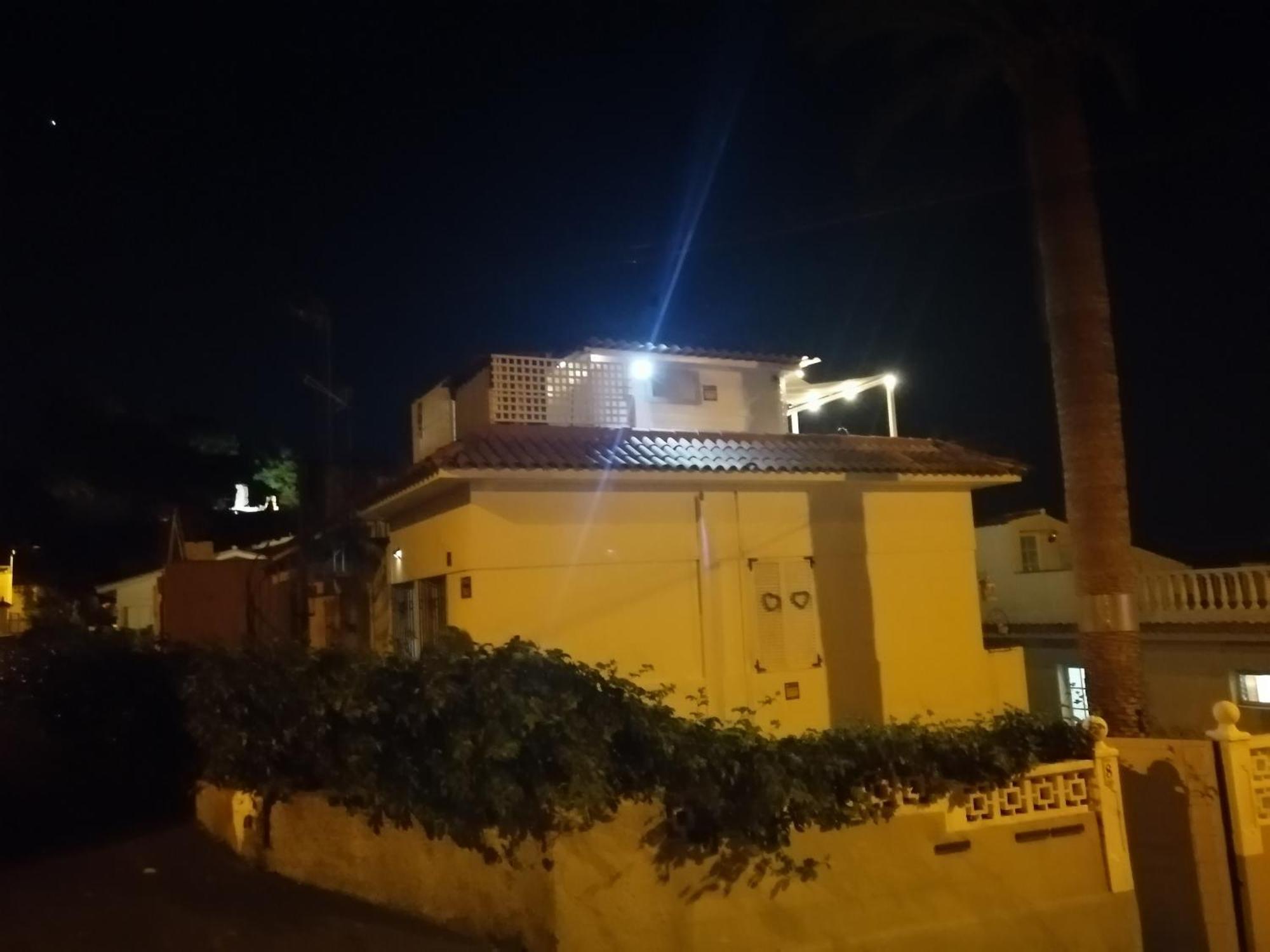 - Sun House - Holidays -