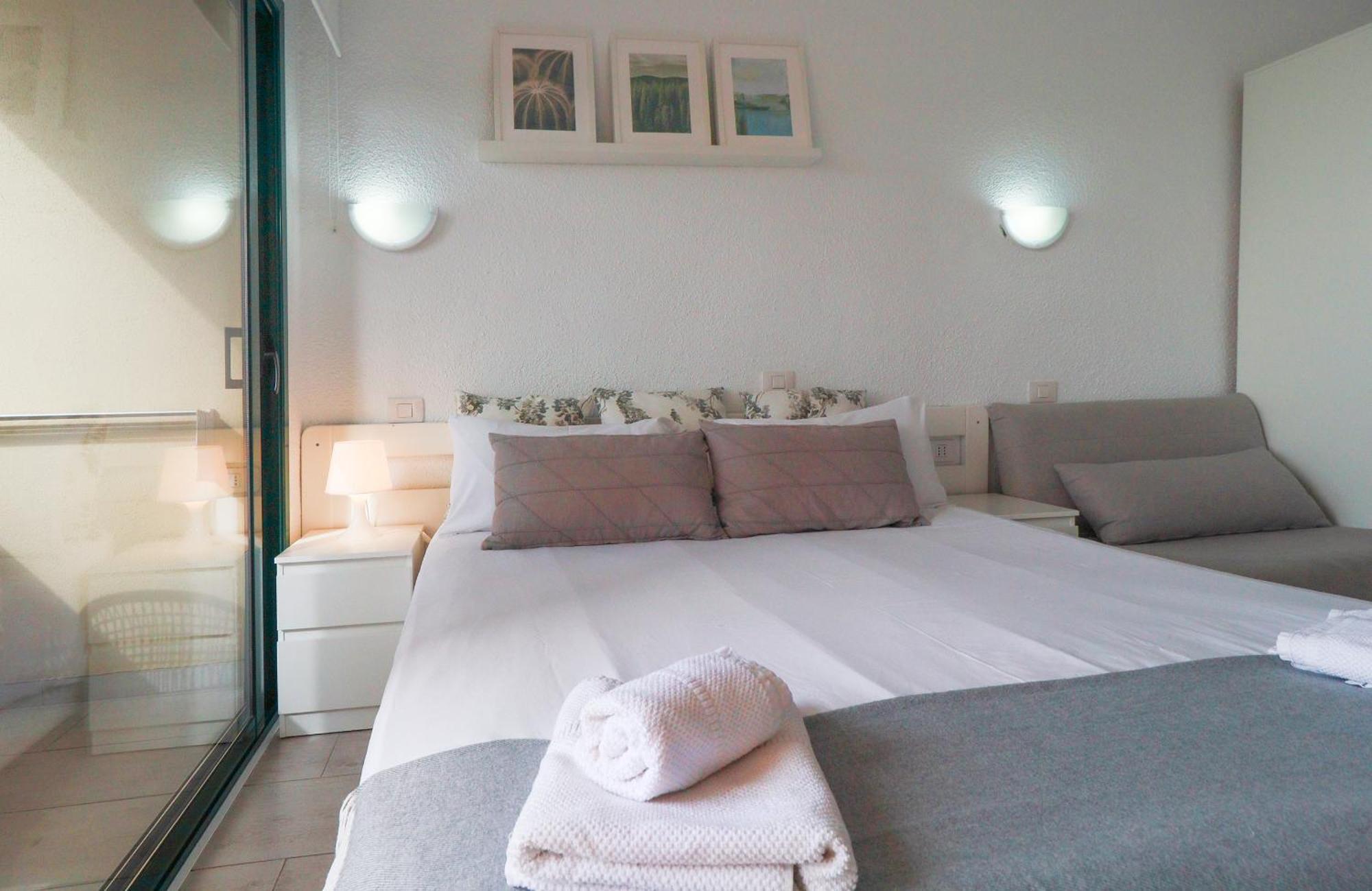 Sun-sea Apartment