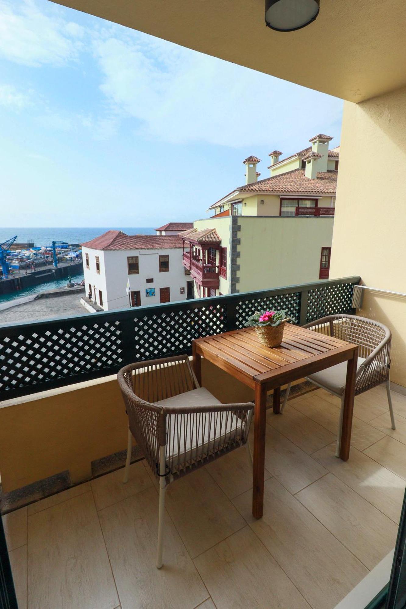 Sun-sea Apartment *