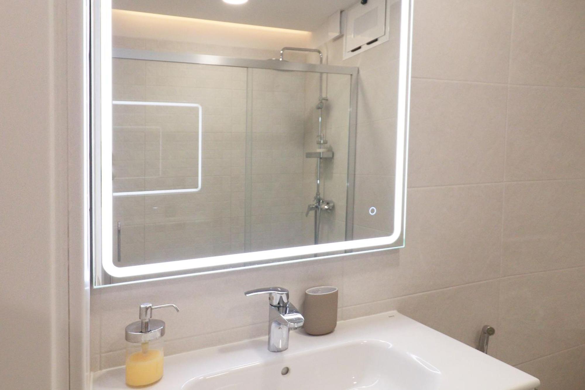Sun-sea Apartment *