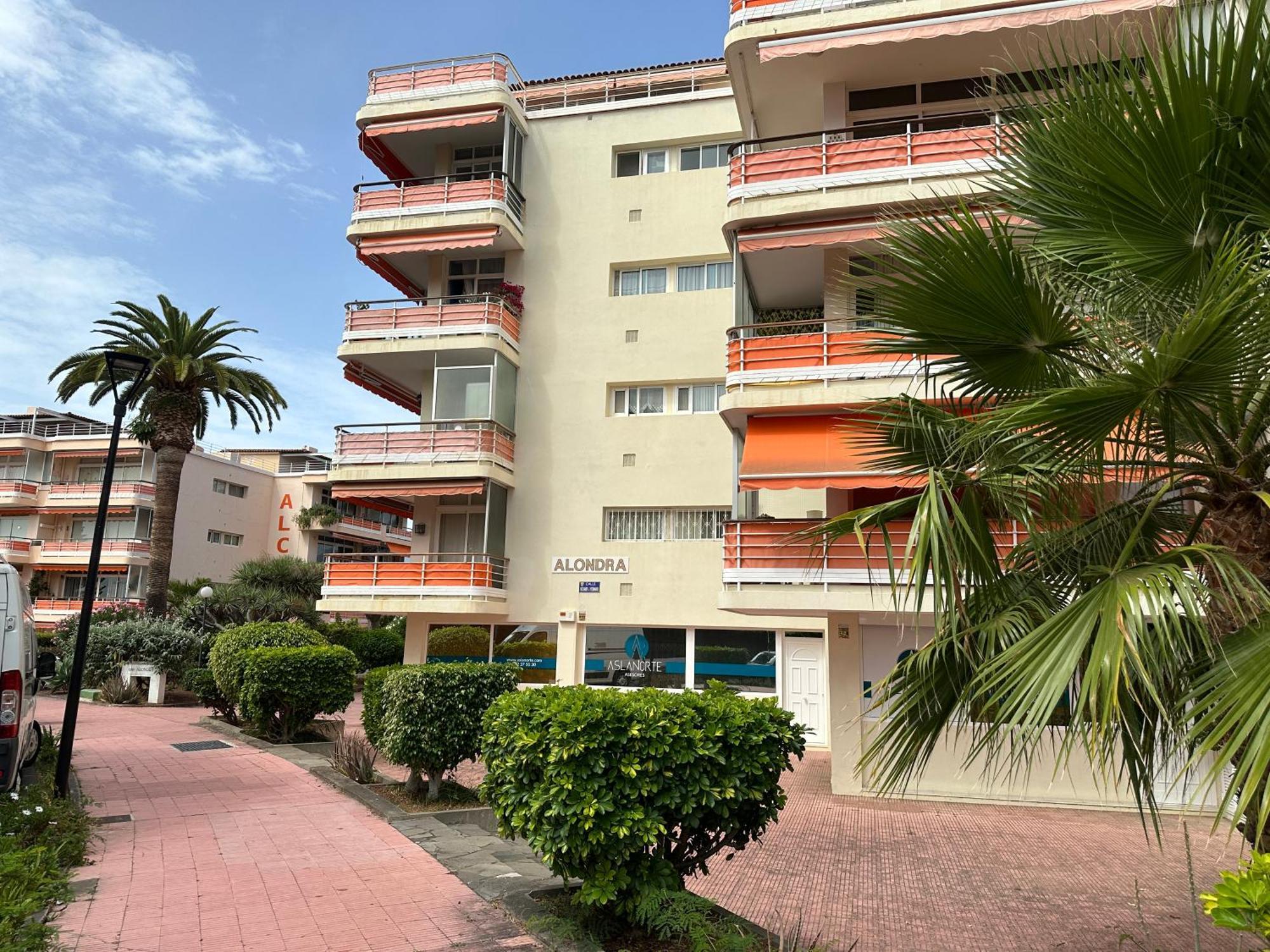 Bonito Apartamento Con Vistas