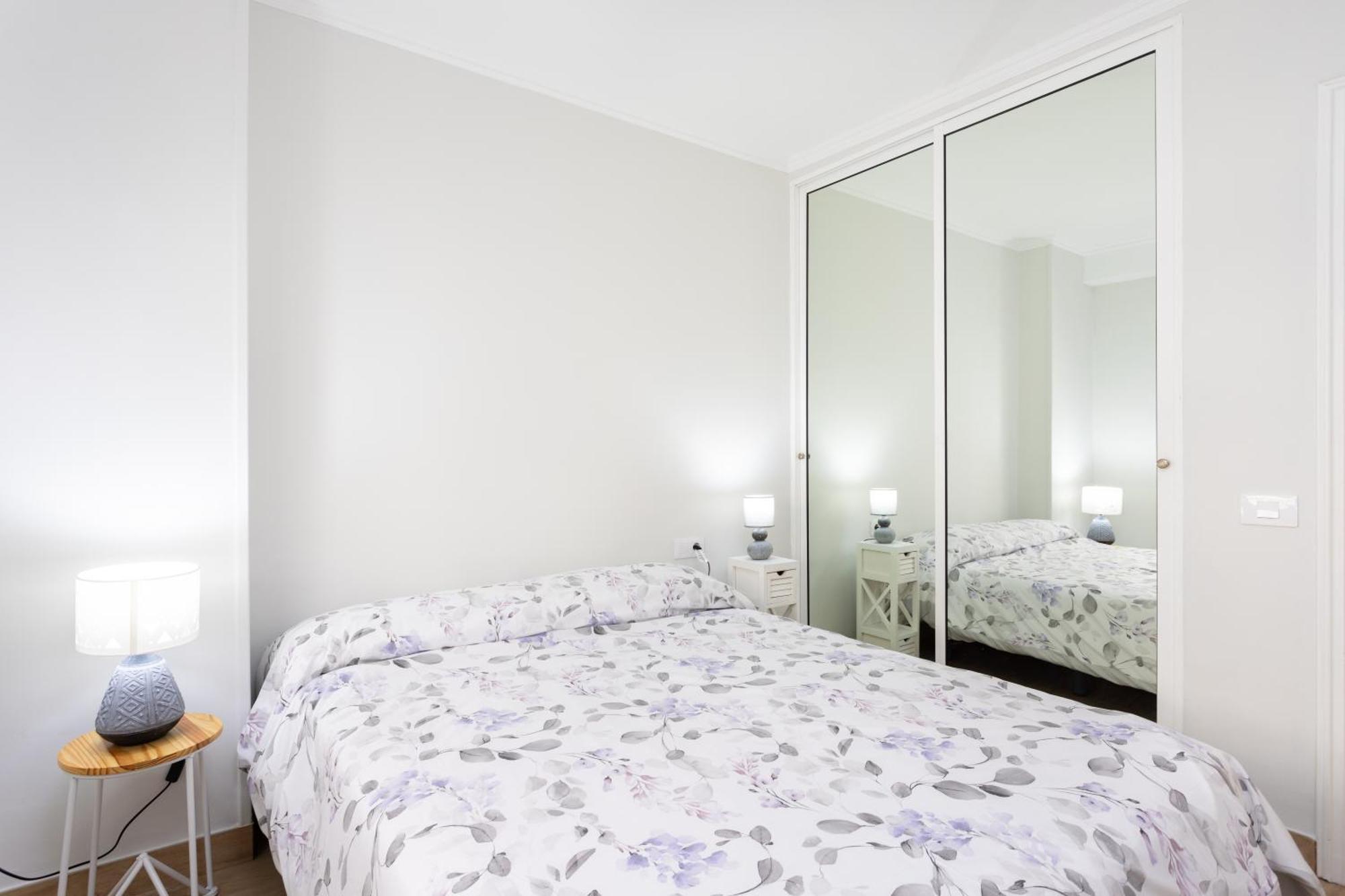Home2book Stylish Drago
