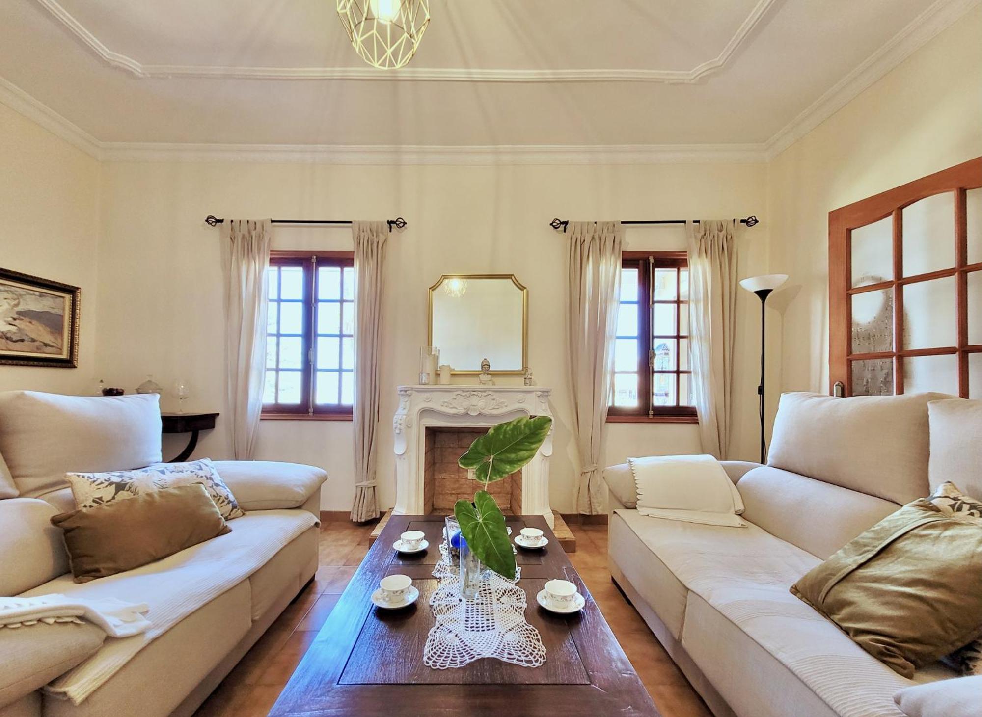 Casa Mari Holiday home *