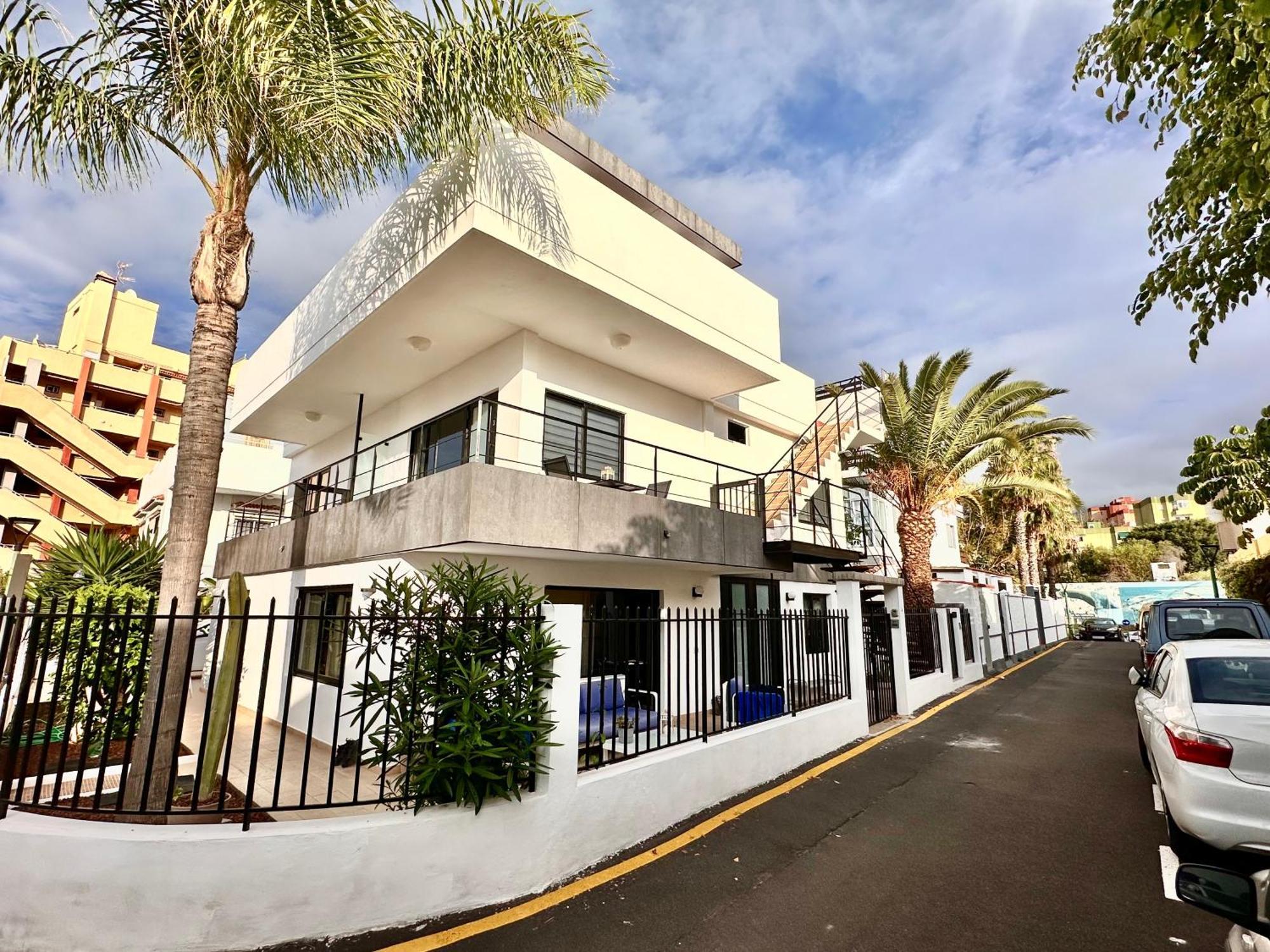 Enchanting And Centric Flat - *
