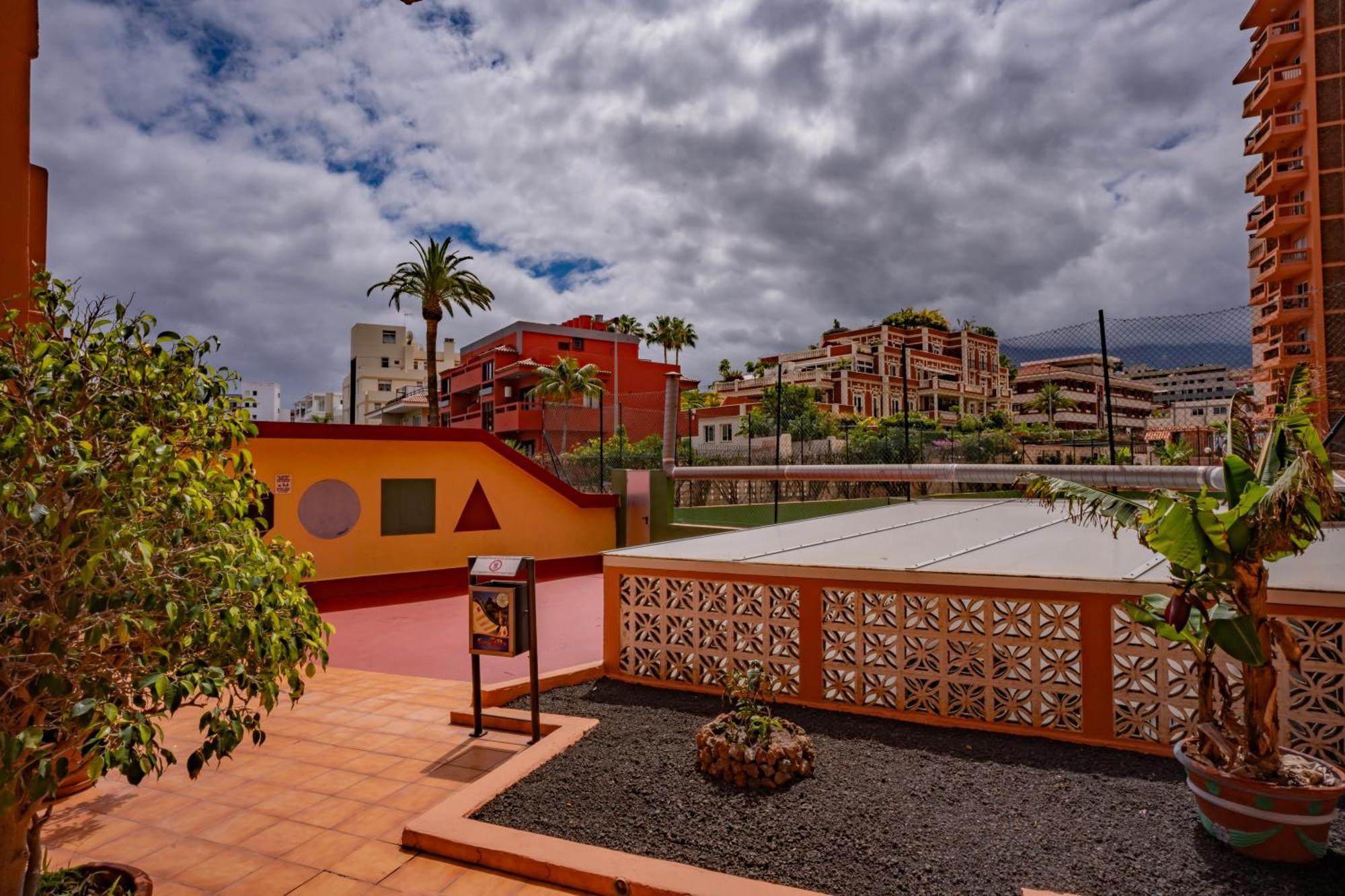 Cautivador Estudio En Puerto De La Cruz * Puerto de la Cruz (Tenerife)