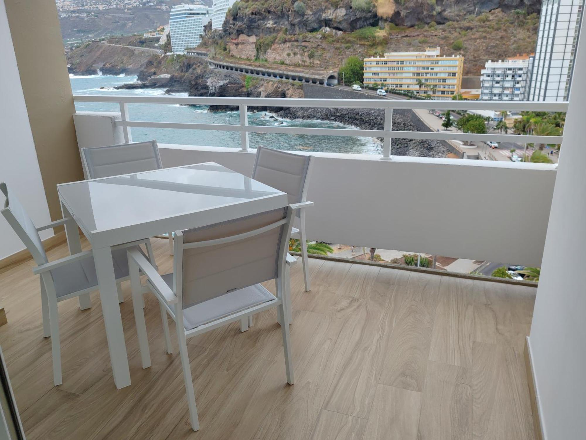 Le Terrazze 7 Apartment *