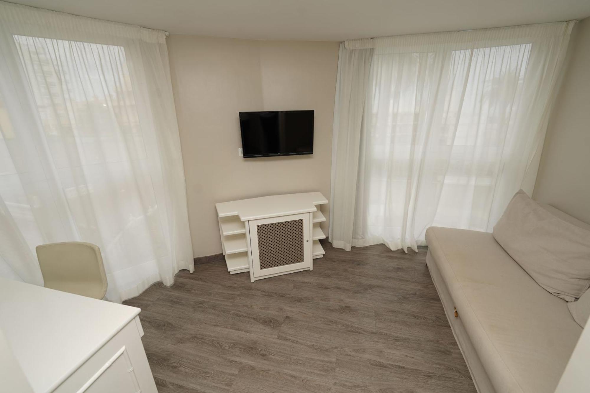 Hotel Rf San Borondon