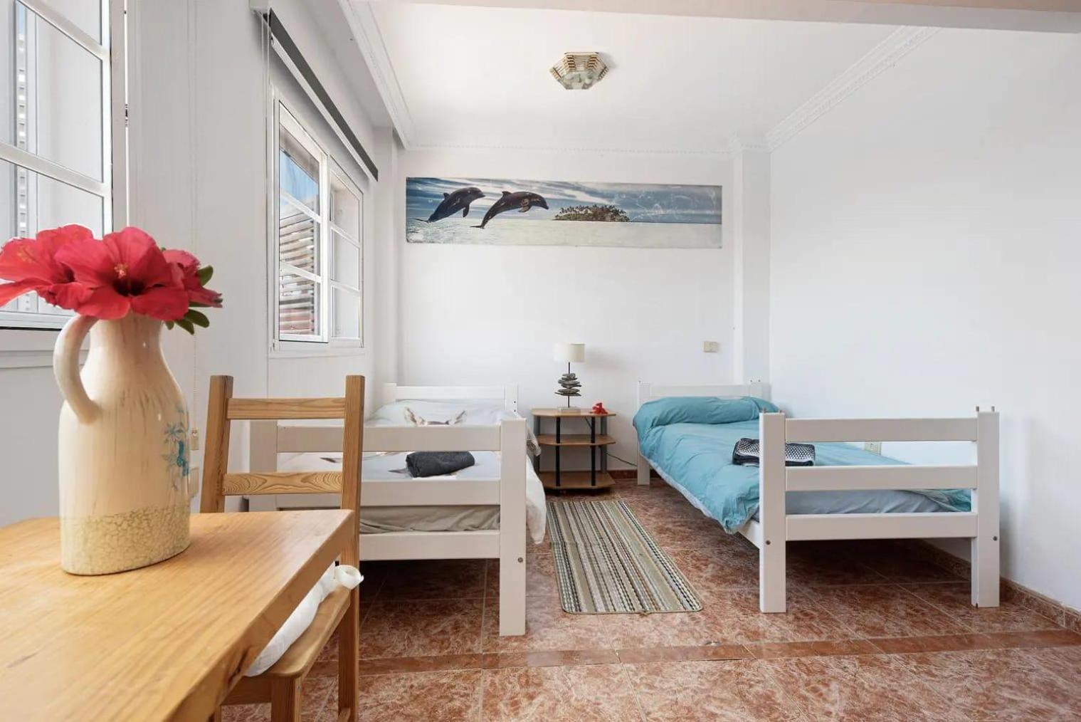 Stunning 2-bed House In Holiday home *