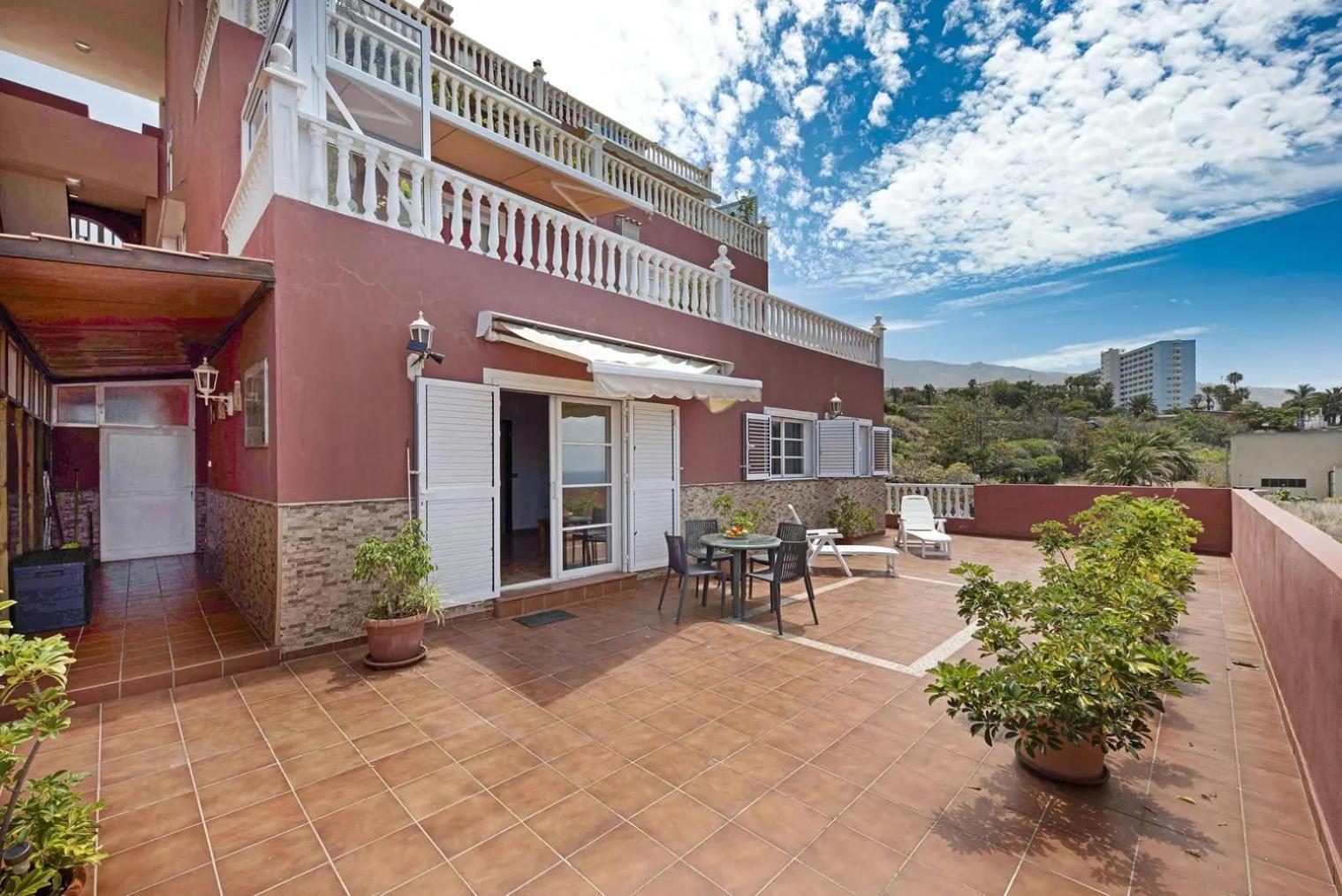 Stunning 2-bed House In * Puerto de la Cruz (Tenerife)