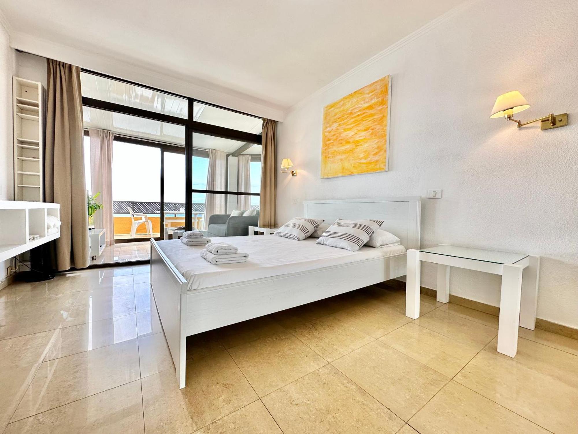 Apartment First Line Attic - Adults Only -