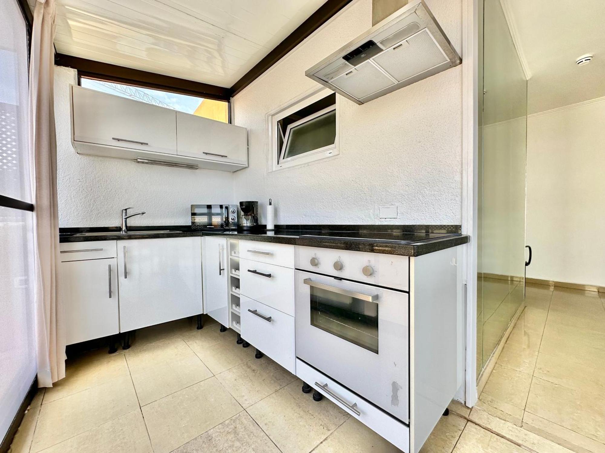 Appartement First Line Attic - Adults Only -