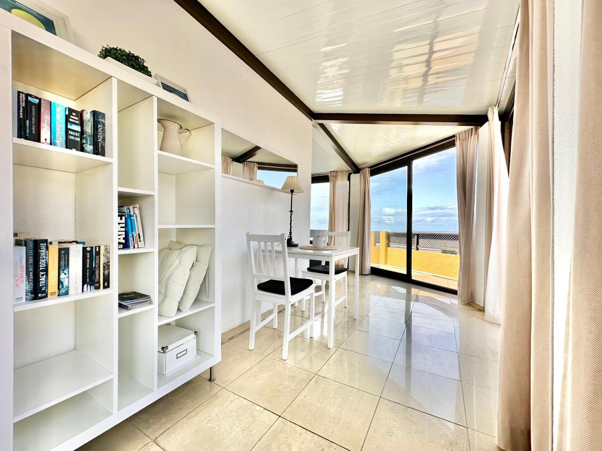 First Line Attic - Adults Only - Appartement