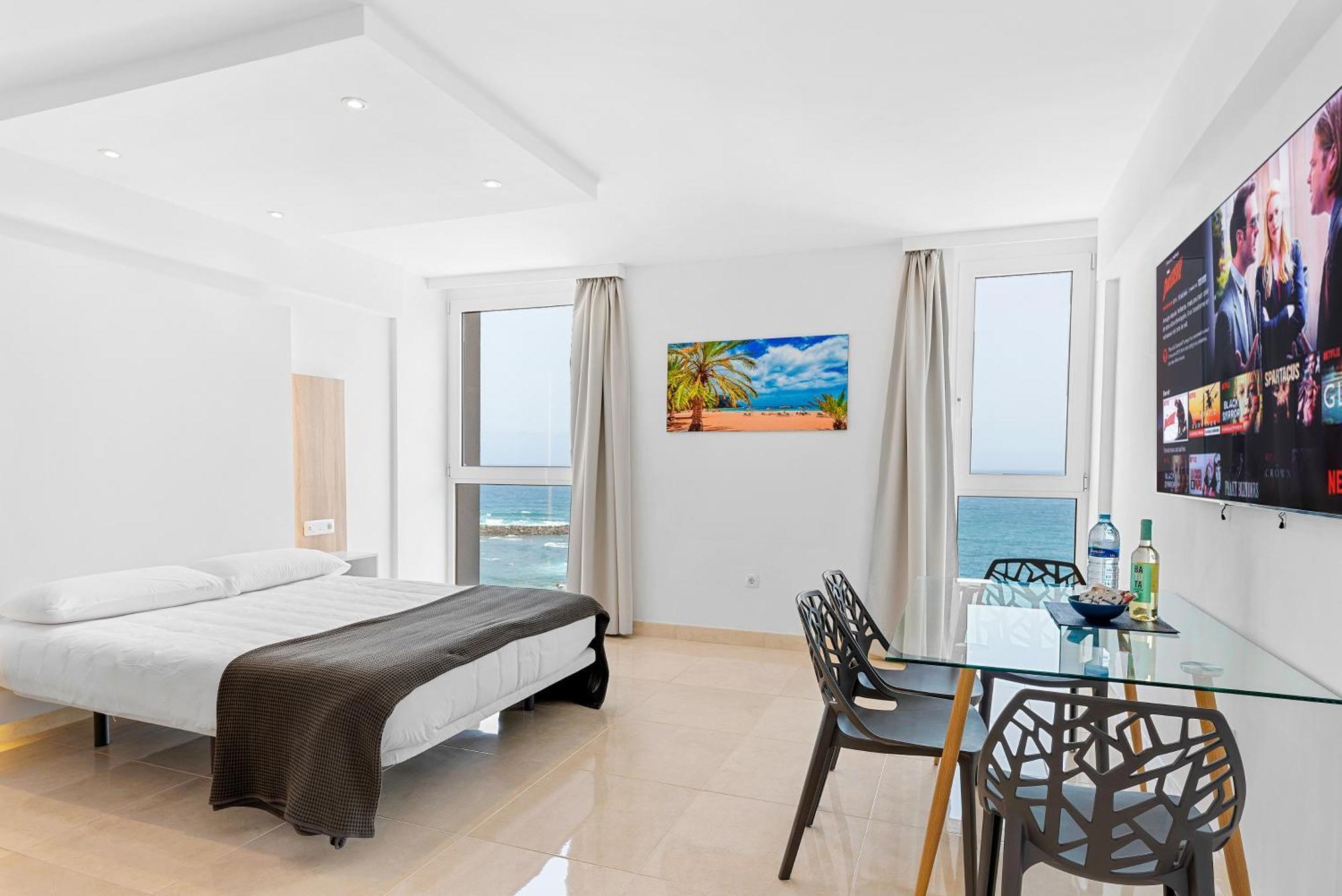 Ocean Vistas 24 Hotel