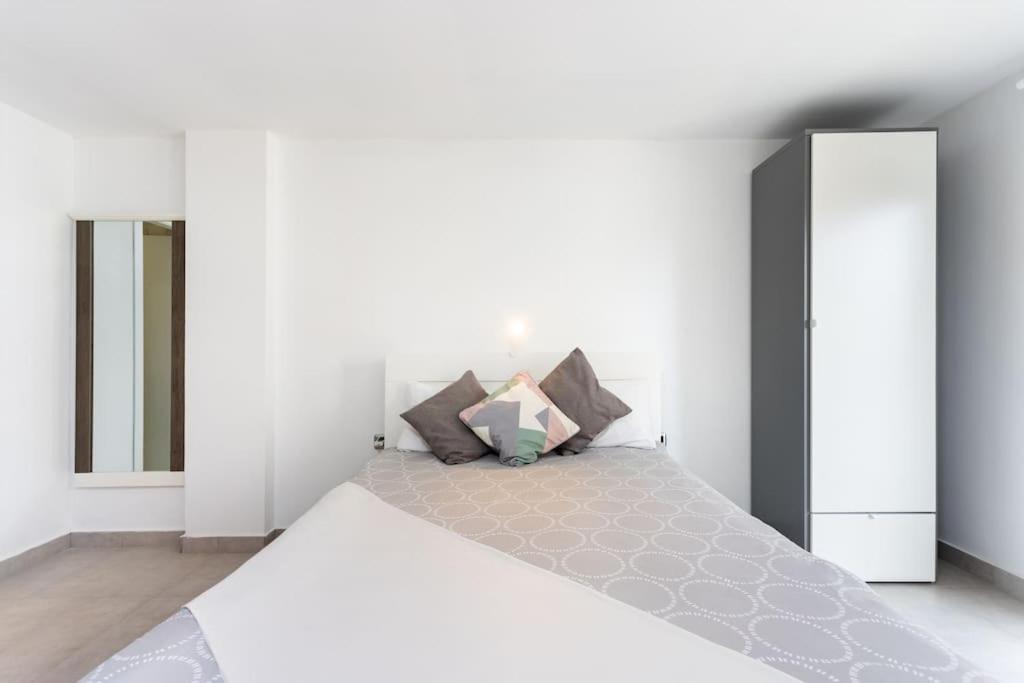 Bonito Estudio Con Balcon *
