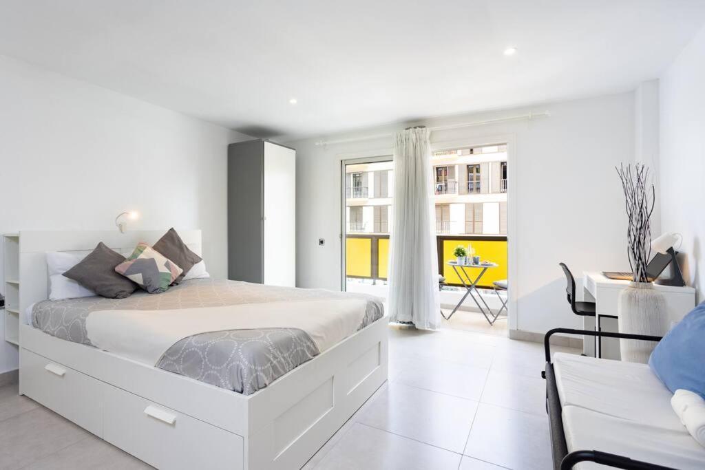 Bonito Estudio Con Balcon