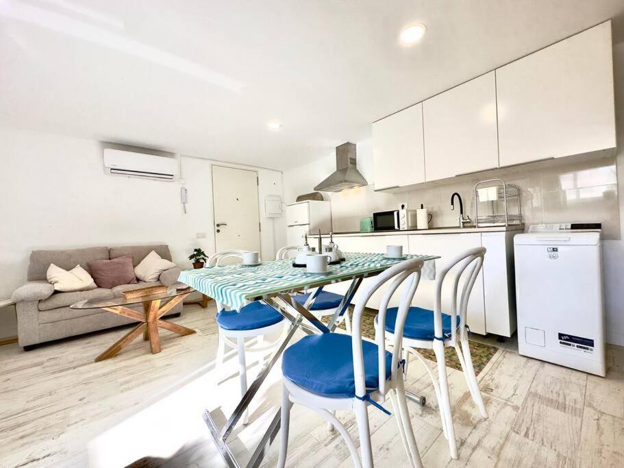 Down Floor In Centre Apartamento *