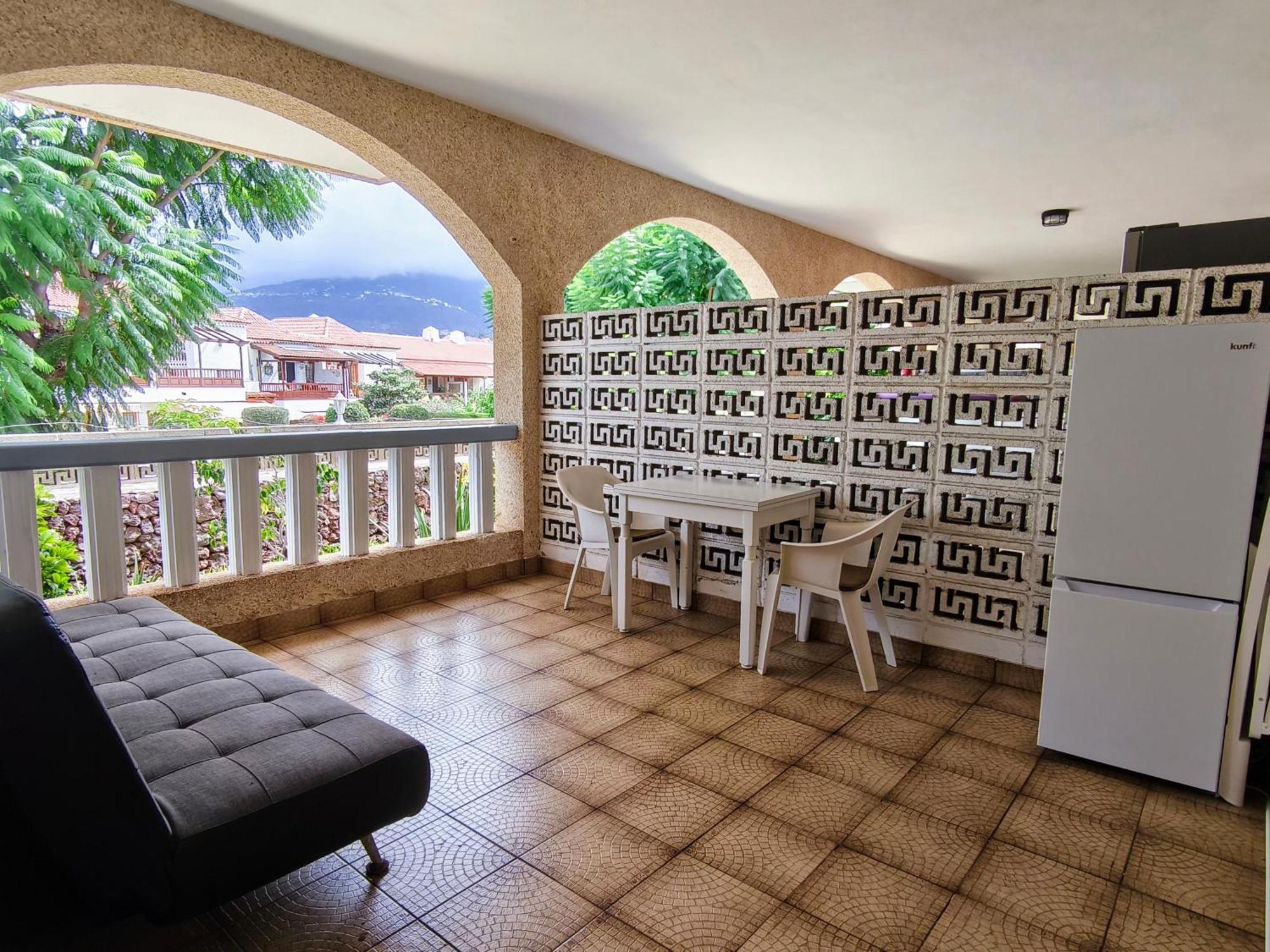 Elegant And Peaceful Aparments With Pool And Garden Puerto de la Cruz (Tenerife)