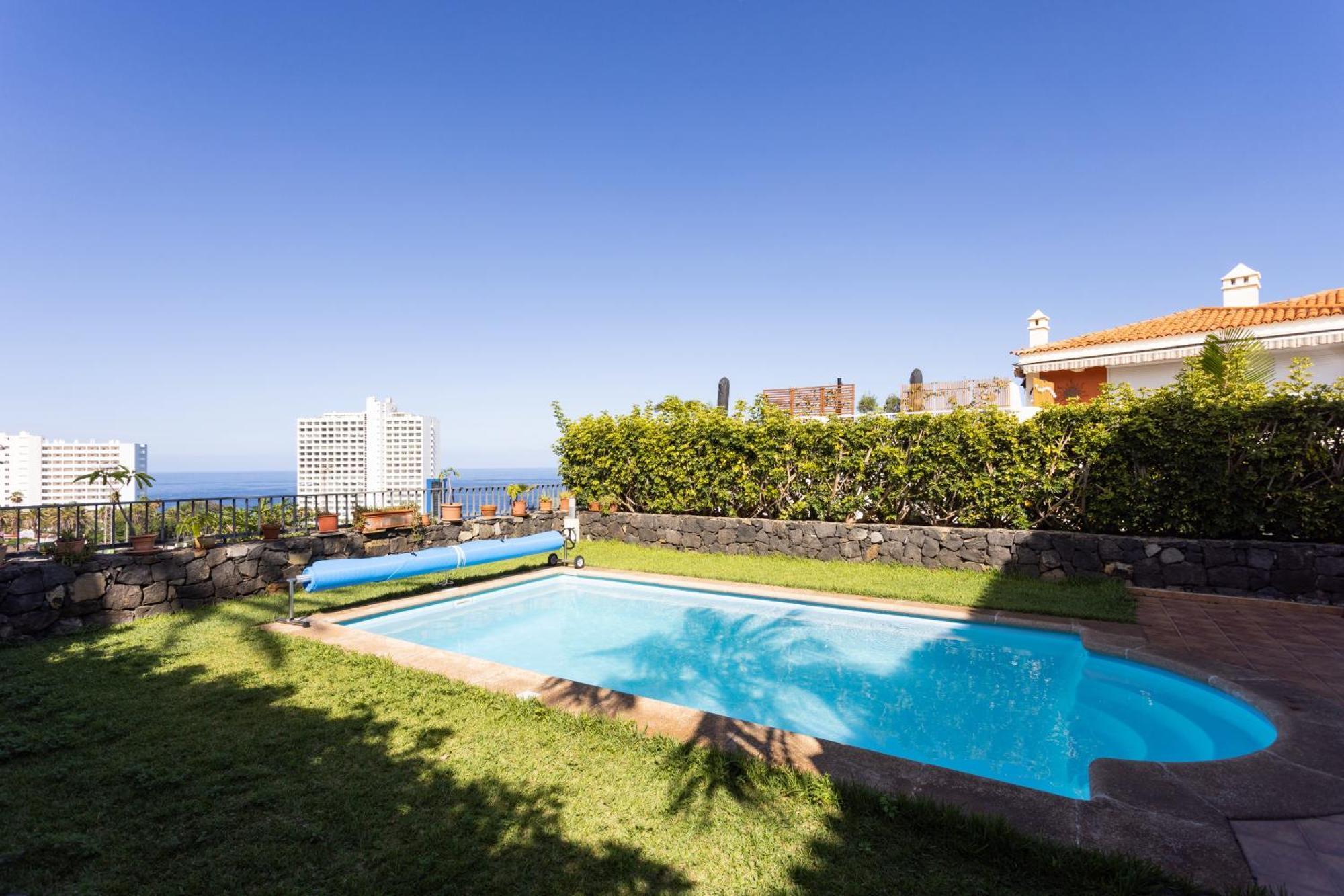El Estanque - * Puerto de la Cruz (Tenerife)