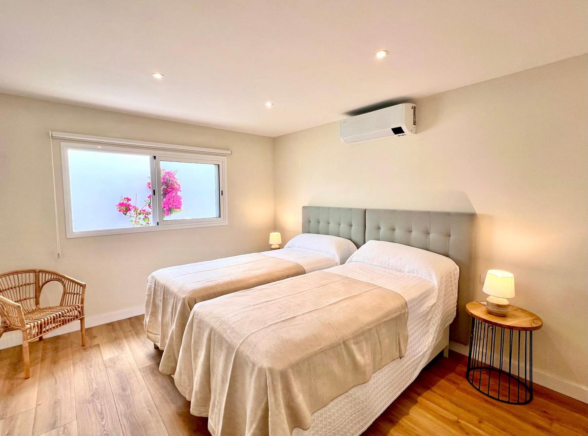 Luxurious With Heated Pool And Ocean Views Villa Puerto de la Cruz (Tenerife)