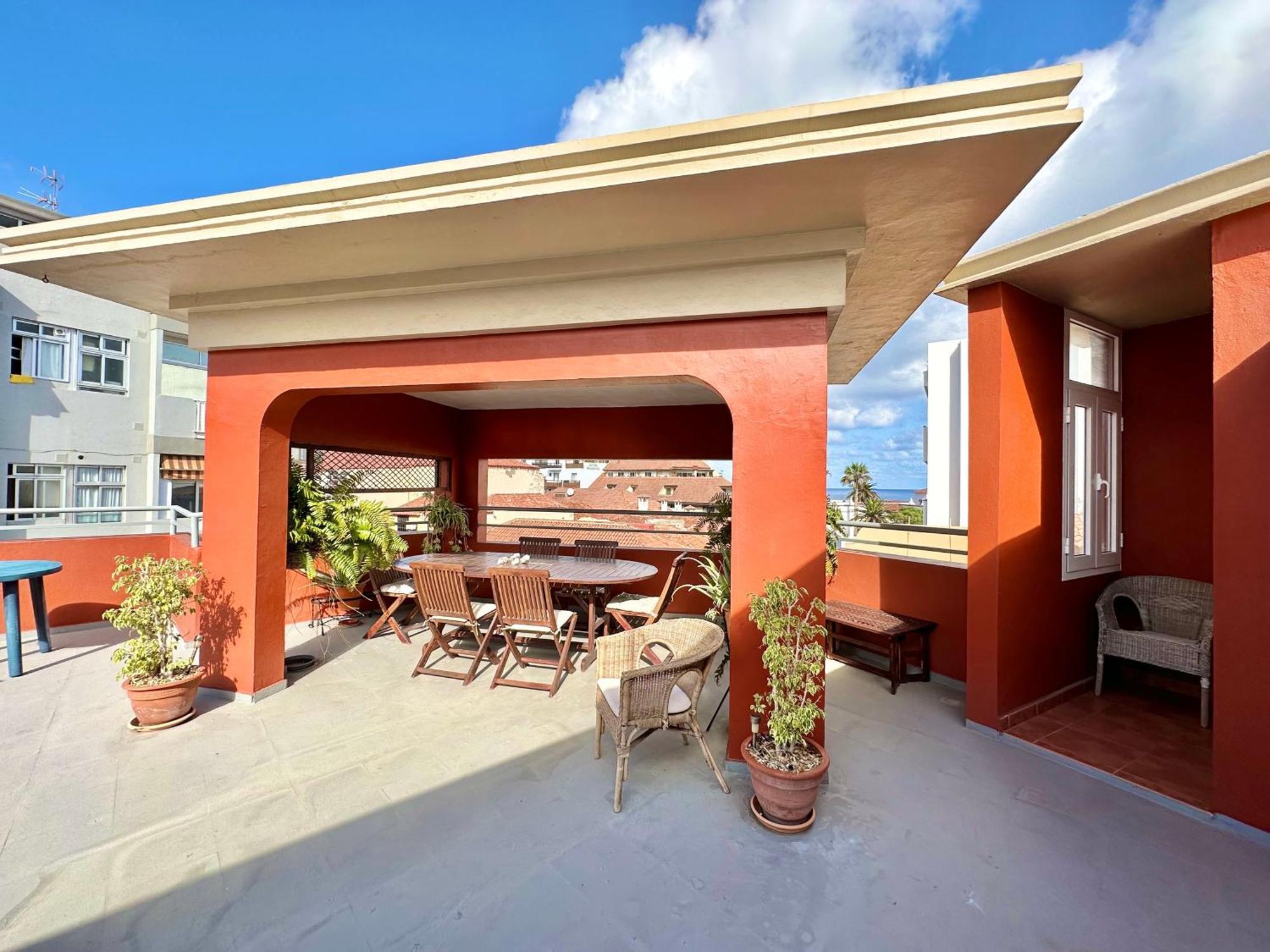 La Hoya Downtown Apartment