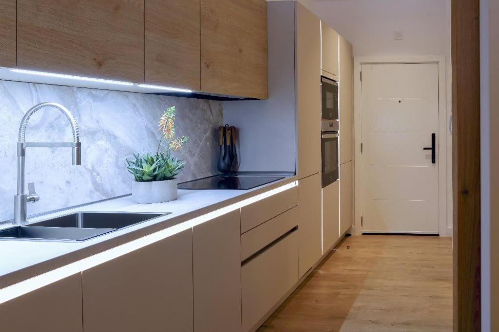 Ikarus View Apartment *