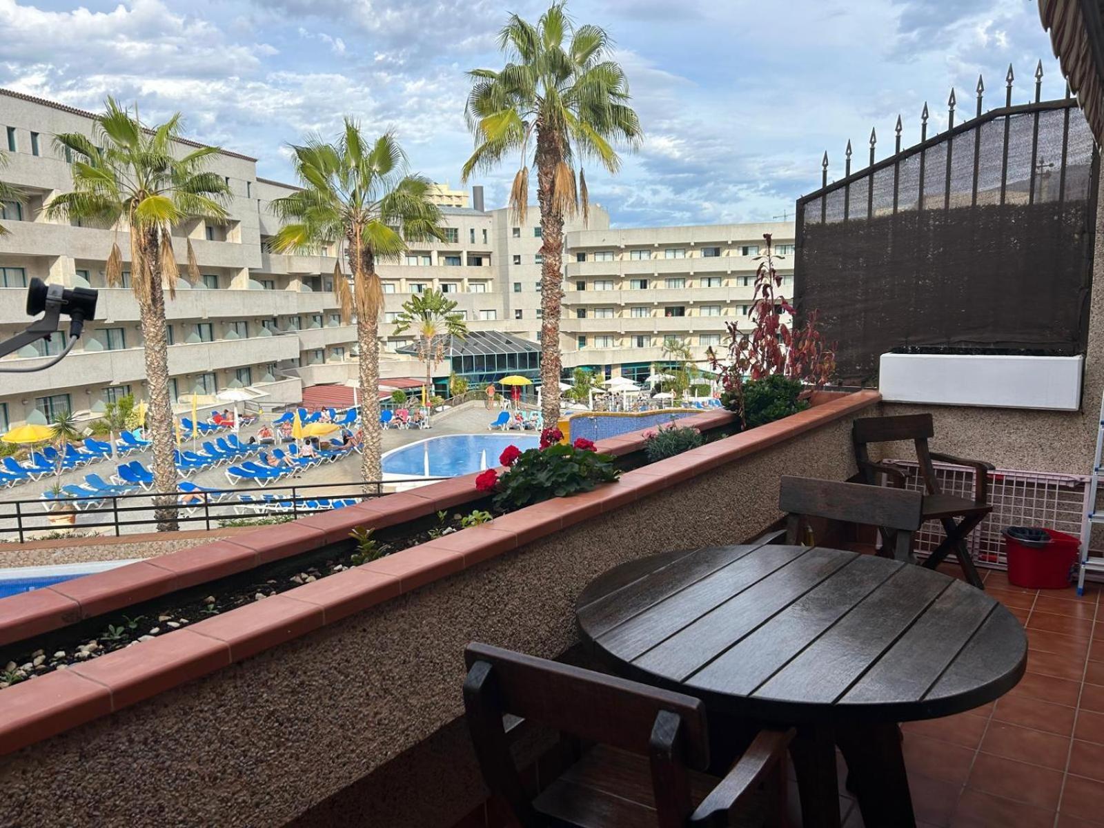 Apartment Playa Jardin Terrassenwohnung Mit Pool , 100 Meter Zum *