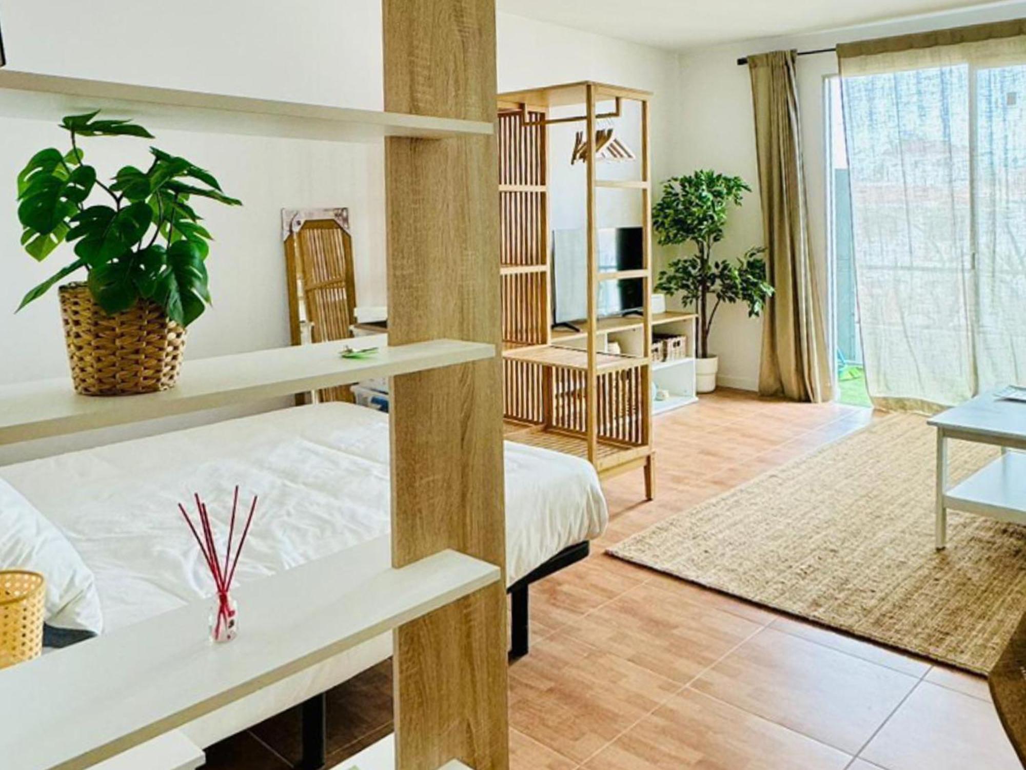 Live Oasis Apartment *