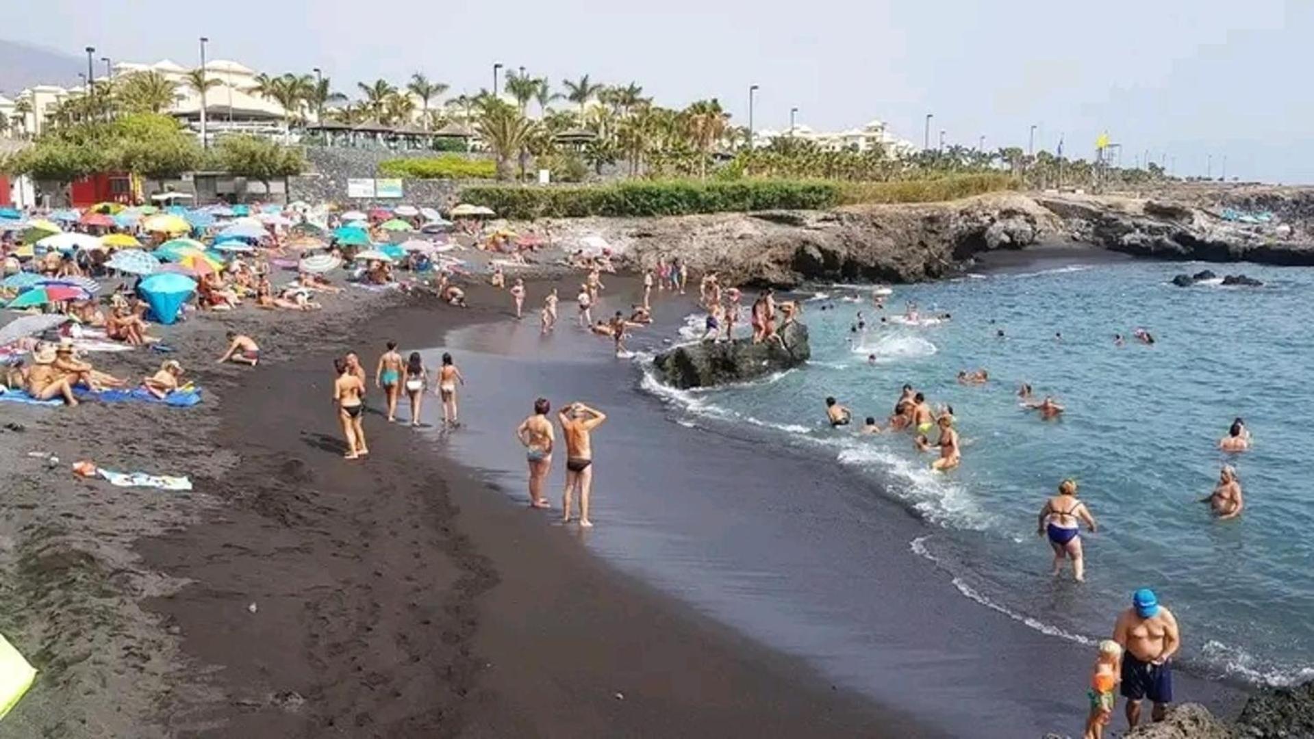 Stunning 2-bed House In Puerto de la Cruz (Tenerife)