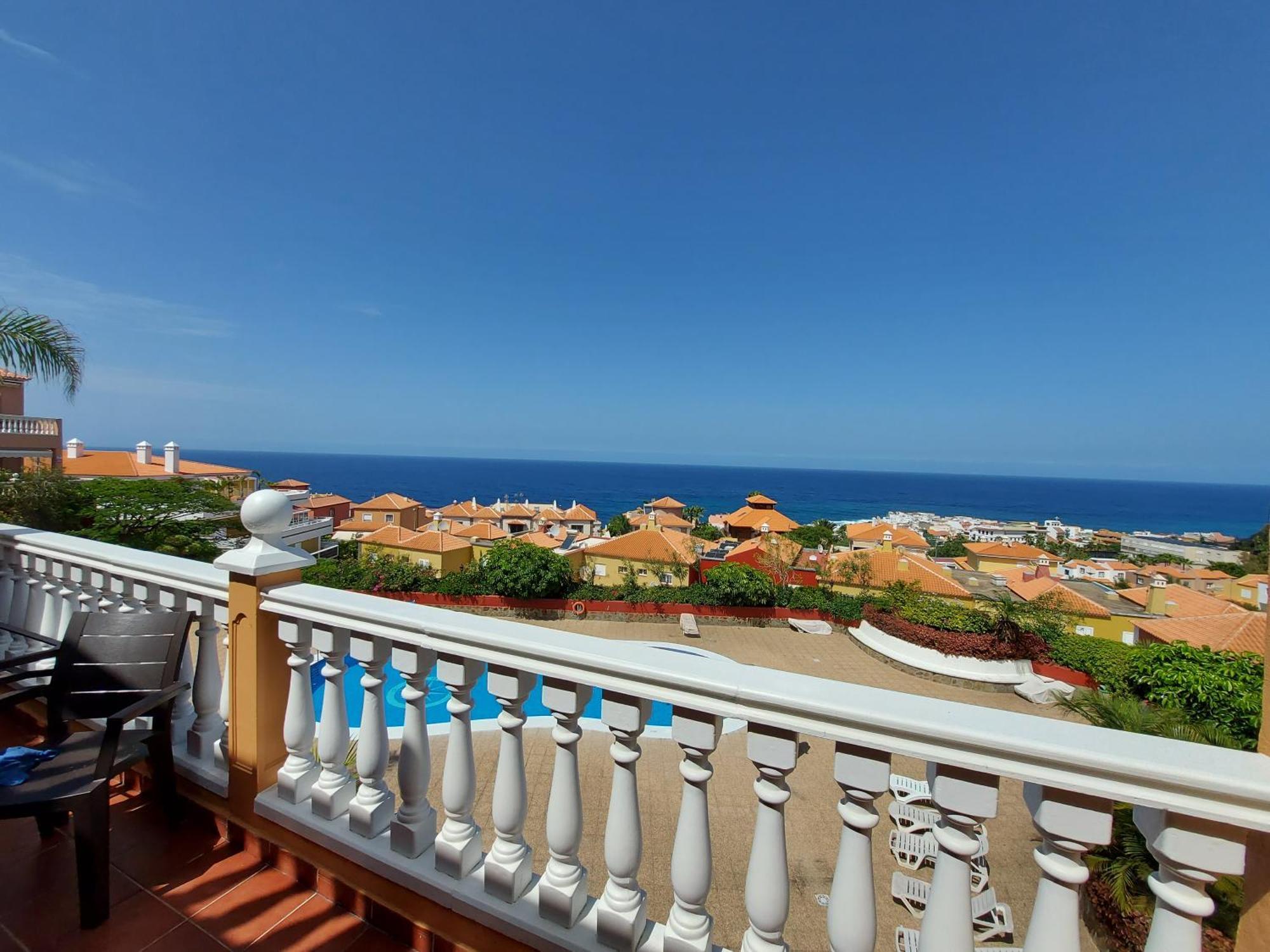 Vista Al Oceano, 2 Plantas, 3 Dormitorios. Appartement