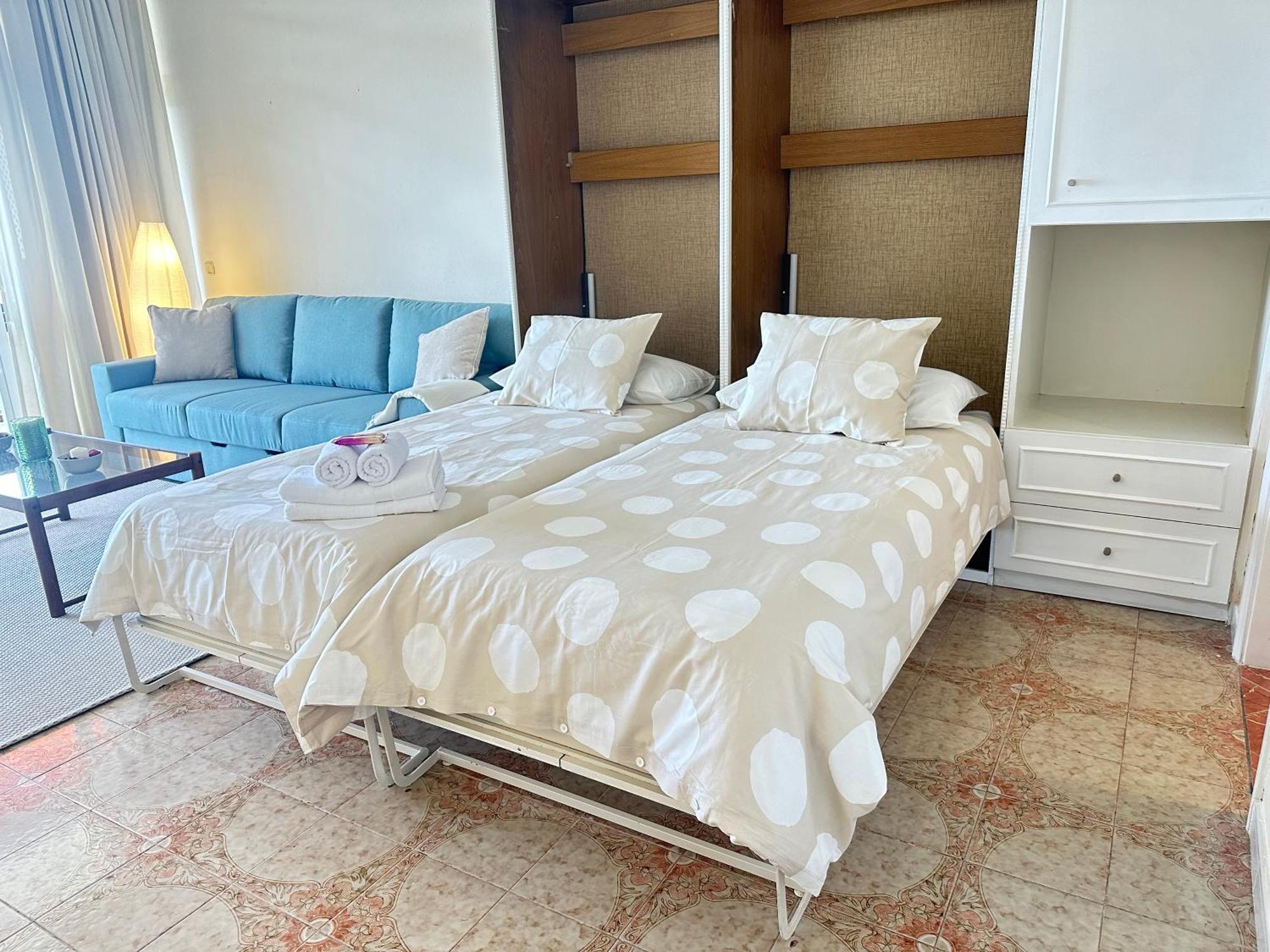Cocohomes Ikarus Con Jardin Apartment