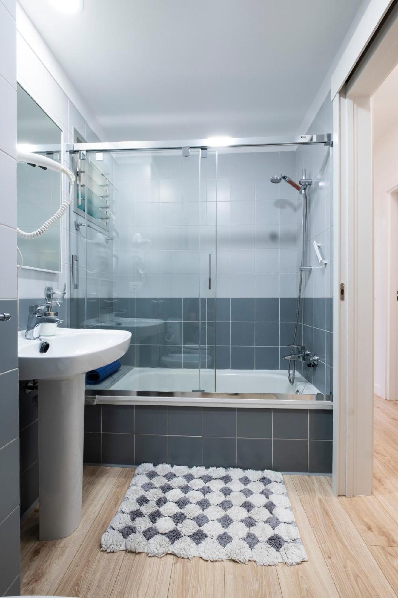 Apartment Spacious And Bright Summa Haus