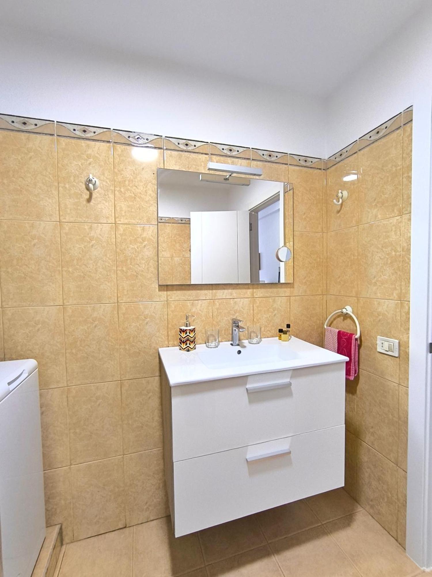 Apartment Atlantico - Pool, Ac, Parking, Close To The And Center